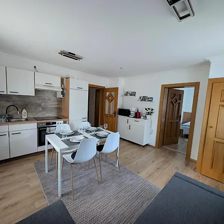 Apartamento Haus Im Hochtal Bad Bleiberg Exterior foto