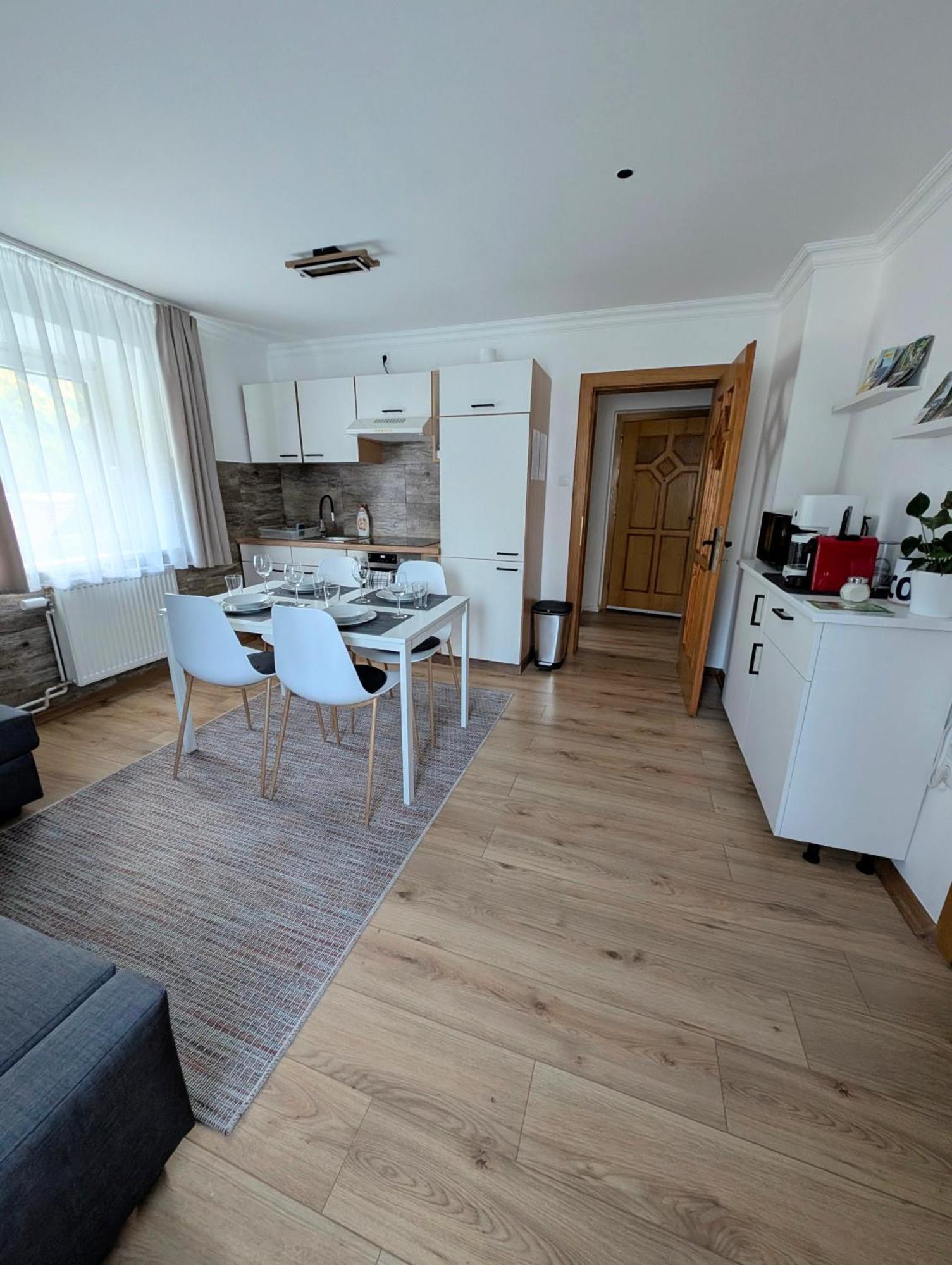 Apartment Ferienwohnung Bad Bleiberg